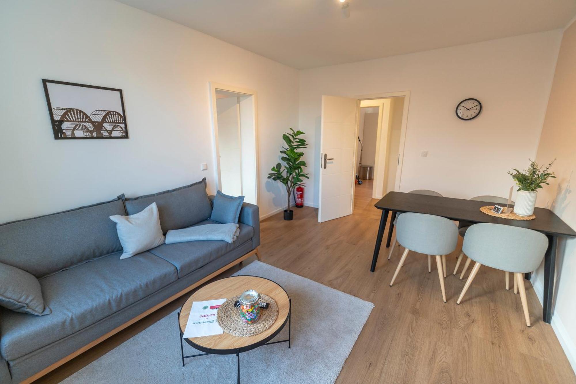 Rr - Stylish Apartment 50Qm - Wifi - Washer - Tv Magdeburg Eksteriør billede