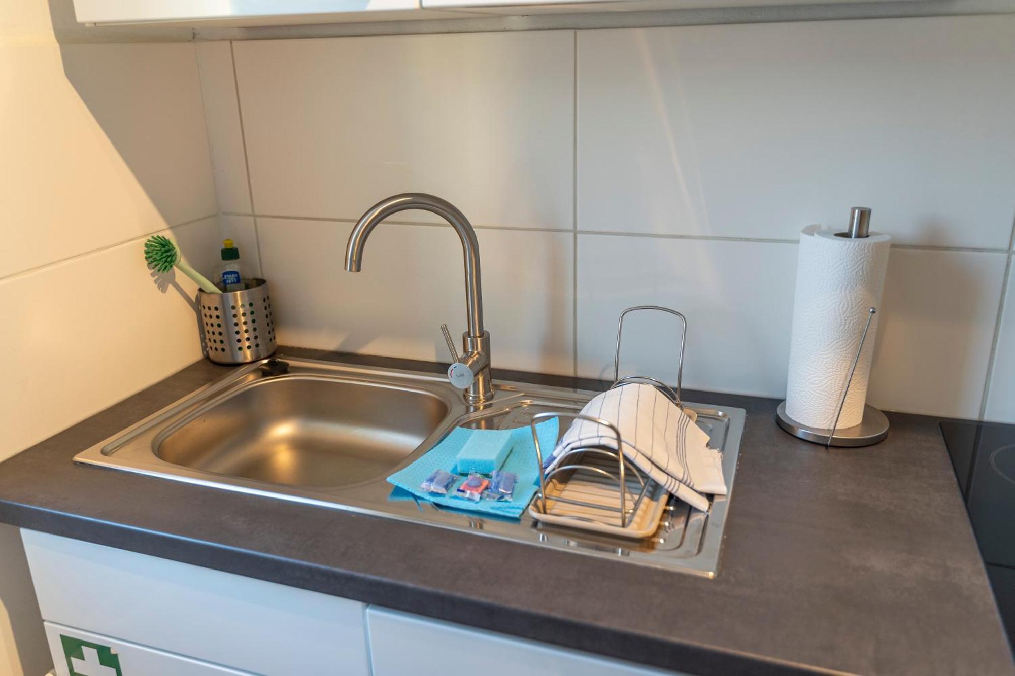 Rr - Stylish Apartment 50Qm - Wifi - Washer - Tv Magdeburg Eksteriør billede